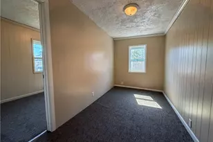 929 Bank St, East Liverpool, OH 43920 - Photo 17