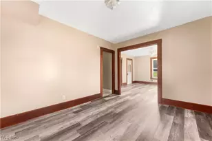 1001 Applegrove St NW, North Canton, OH 44720 - Photo 11