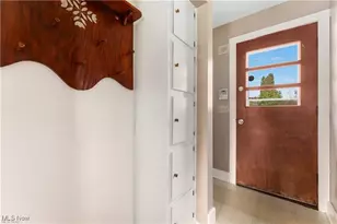 1001 Applegrove St NW, North Canton, OH 44720 - Photo 5