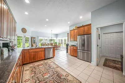 11383 Rolling Meadows Drive, Garrettsville, OH 44231 - Photo 23