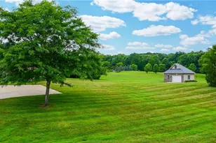 11383 Rolling Meadows Dr, Garrettsville, OH 44231 - Photo 9