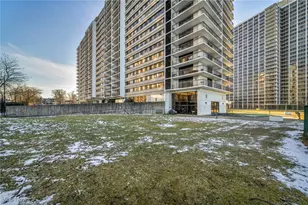 12550 Lake Ave, Oakwood, OH 44107 - Photo 45