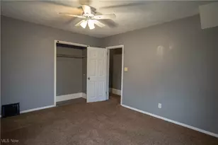 402 Hall Ave, Barberton, OH 44203 - Photo 21