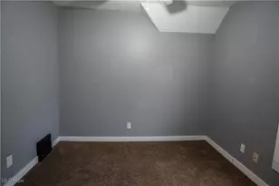 402 Hall Ave, Barberton, OH 44203 - Photo 15