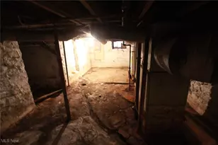 651 E 6th St, Salem, OH 44460 - Photo 23