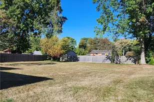 81 Fairfield Rd, Painesville, OH 44077 - Photo 7