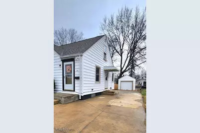 1209 17th Street NE, Canton, OH 44705 - Photo 3