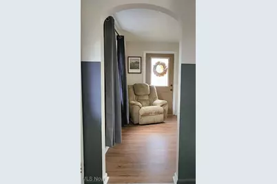 1209 17th Street NE, Canton, OH 44705 - Photo 9