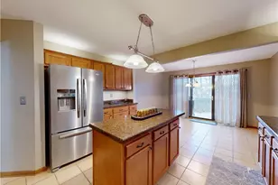 63 Starboard Cir, Akron, OH 44319 - Photo 9