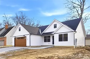 1086 Saint Andrews, Akron, OH 44312 - Photo 3