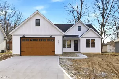 1086 Saint Andrews, Akron, OH 44312 - Photo 1