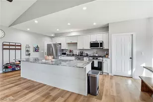 3010 Corbin Dr, Zanesville, OH 43701 - Photo 7