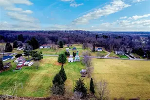 1499 King Dr, Uniontown, OH 44685 - Photo 5