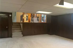 9152 Fosdick Rd, Valleyview, OH 44125 - Photo 17