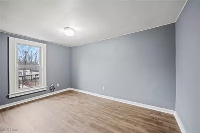 83 S Pleasant Street, Oberlin, OH 44074 - Photo 15