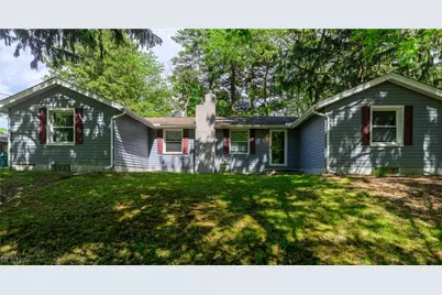 151 Shiawassee Avenue, Fairlawn, OH 44333 - Photo 1