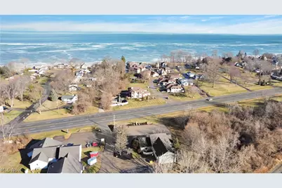 14006 W Lake Road, Vermilion, OH 44089 - Photo 33