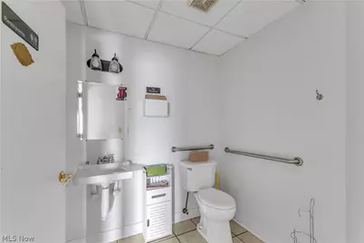 14006 W Lake Road, Vermilion, OH 44089 - Photo 17