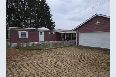 1812 Danbury Avenue, Wellsville, OH 43968 - Photo 1