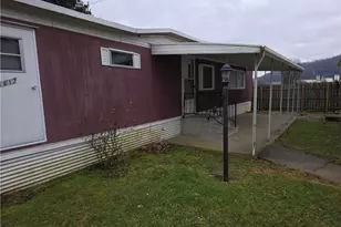 1812 Danbury Ave, Wellsville, OH 43968 - Photo 3