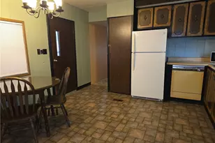 1812 Danbury Ave, Wellsville, OH 43968 - Photo 15