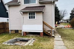 19612 Pawnee Ave, Loveland, OH 44119 - Photo 3