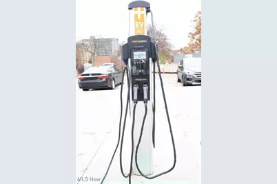 12550 Lake Avenue #810, Oakwood, OH 44107 - Photo 31