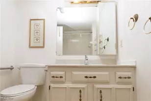 12550 Lake Ave, Oakwood, OH 44107 - Photo 9