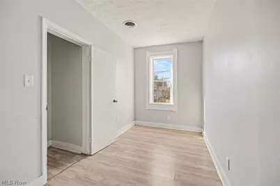 3183 W 46th Street, Loveland, OH 44102 - Photo 7