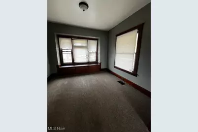 69 S Dunlap Avenue, Youngstown, OH 44509 - Photo 3