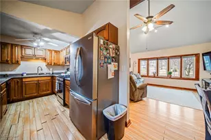 38265 Hurricane Dr, Willoughby, OH 44094 - Photo 15