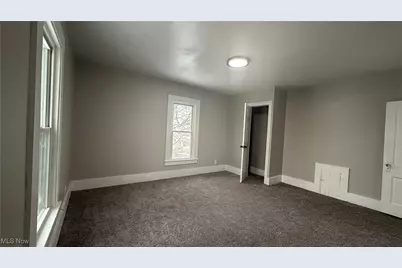 988 East Avenue SE, Warren, OH 44484 - Photo 9