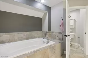 8060 Rainbow Dr, Concord, OH 44077 - Photo 29