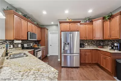 8060 Rainbow Drive, Concord, OH 44077 - Photo 15