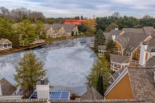 3636 Sparrow Pond Cir, Bath, OH 44333 - Photo 5