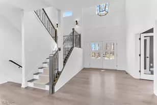 805 Club Dr W, Aurora, OH 44202 - Photo 3