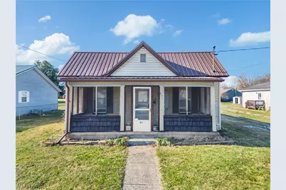 807 Clement Avenue, Belpre, OH 45714 - Photo 1