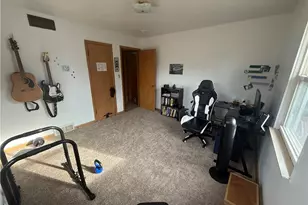 1764 Liberty Dr, Akron, OH 44313 - Photo 7