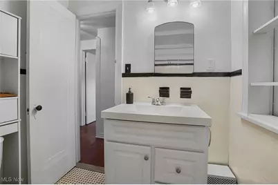 1898 Powell Avenue, Loveland, OH 44118 - Photo 31