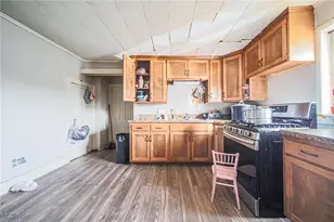 210 W 4th St, Dover, OH 44622 - Photo 7