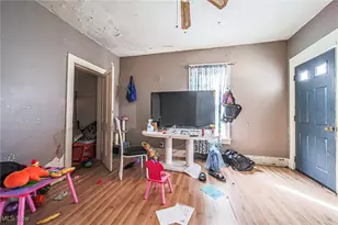 210 W 4th St, Dover, OH 44622 - Photo 11