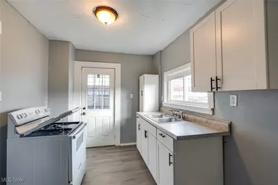 1520 Bryan Avenue SW, Canton, OH 44706 - Photo 9