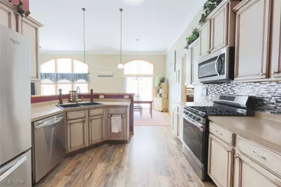 1137 Eaton Drive, Akron, OH 44312 - Photo 7