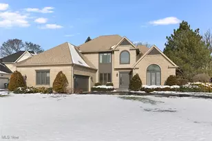 196 Chisholm Ct, Aurora, OH 44202 - Photo 1