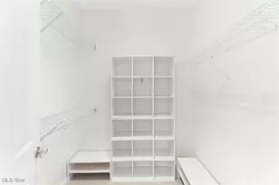 196 Chisholm Ct, Aurora, OH 44202 - Photo 25