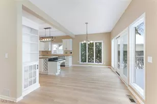 196 Chisholm Ct, Aurora, OH 44202 - Photo 13