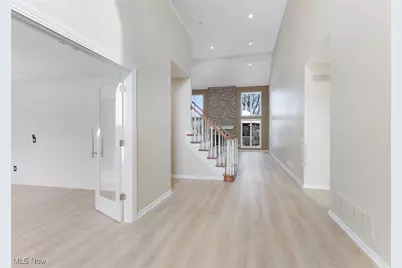 196 Chisholm Court, Aurora, OH 44202 - Photo 7