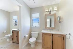 196 Chisholm Ct, Aurora, OH 44202 - Photo 31