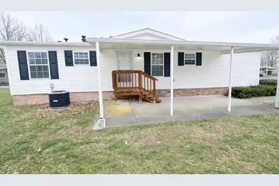 178 D Street SW, Navarre, OH 44662 - Photo 1