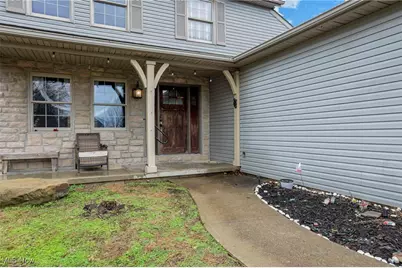 390 Spring Valley Drive, Zanesville, OH 43701 - Photo 3